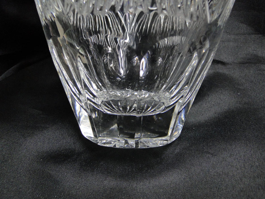 Clear, Cut Criss Cross & Straw Bundles: Flower Vase, 5 3/4" x 11" Tall -- MG#256
