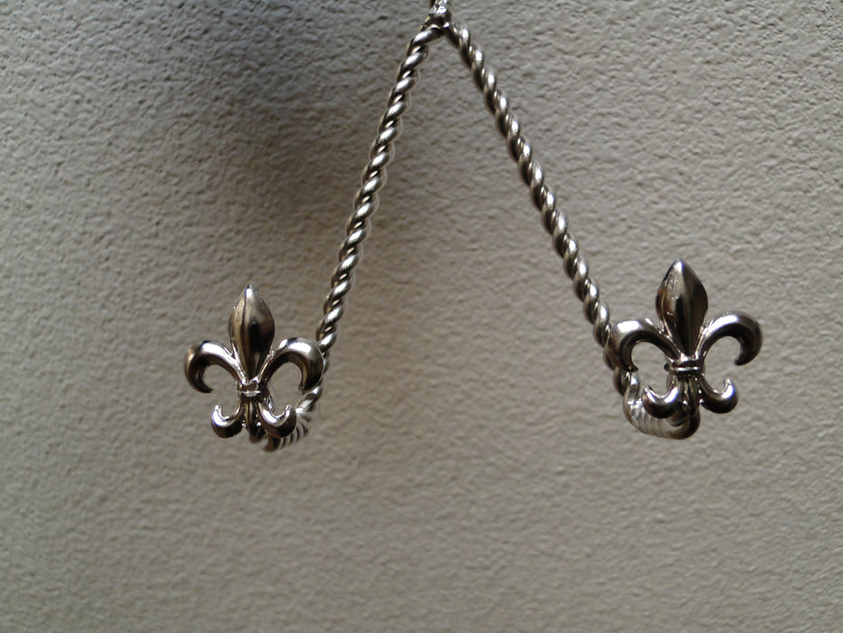 Bard's Silver Twisted Wire Wall Hanger (s) for a Single Cup & Saucer, 9 3/4"