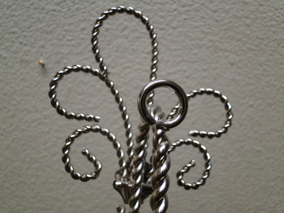 Bard's Silver Twisted Wire Wall Hanger (s) for a Single Cup & Saucer, 9 3/4"