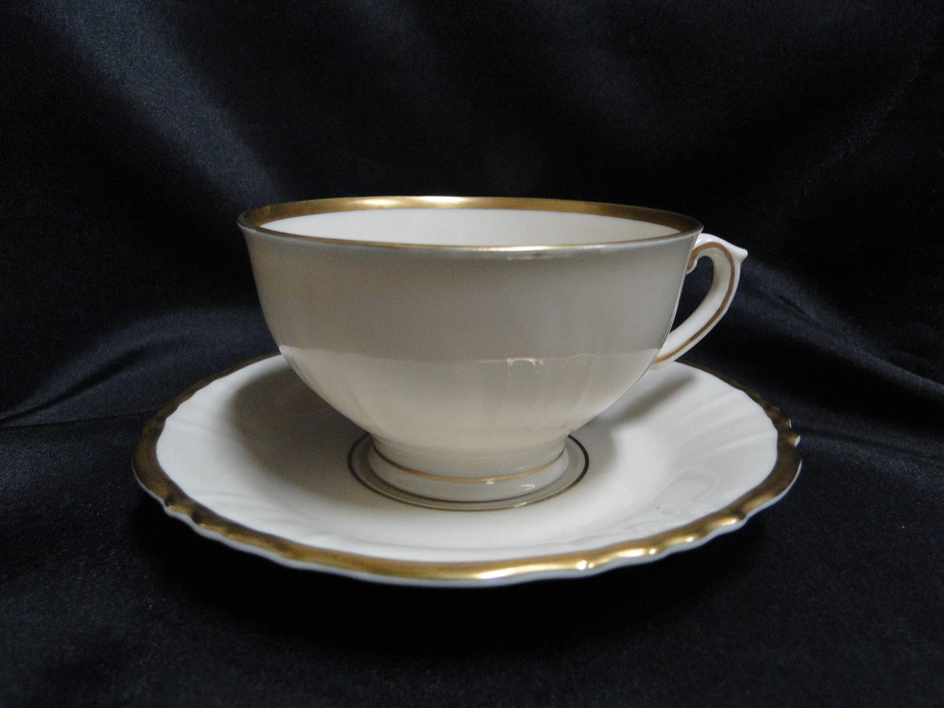 Syracuse Brantley, Wide Gold Trim: Cup & Saucer Set, 2 1/4" Tall