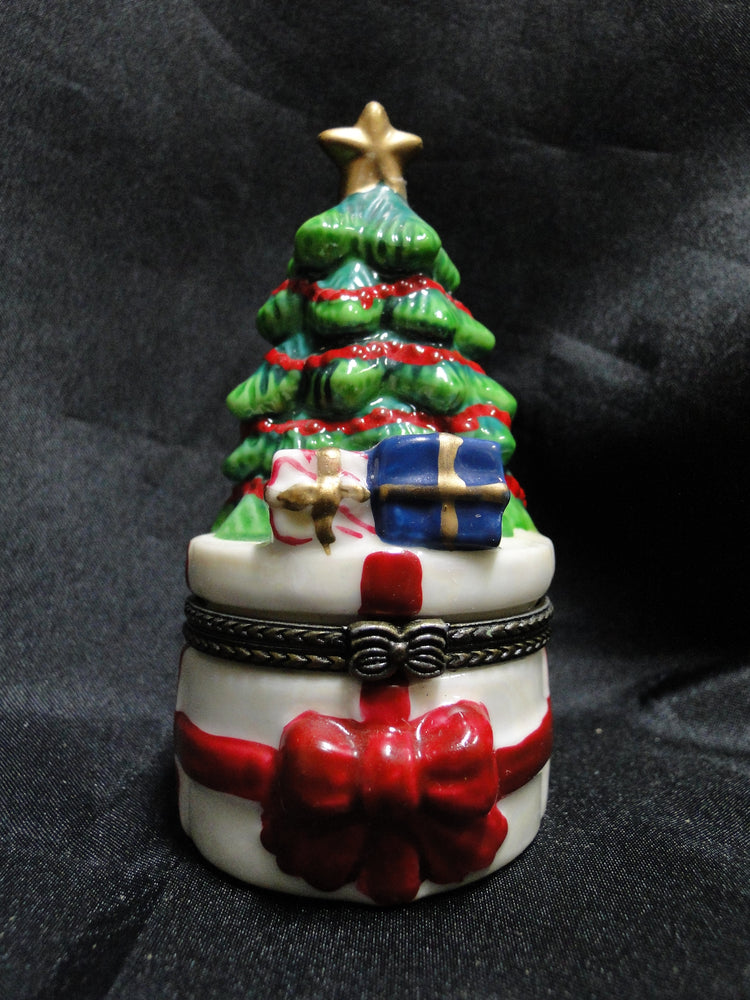 Christmas Tree with Presents: Hinged Trinket Box / Place Card Holder, 4" Tall