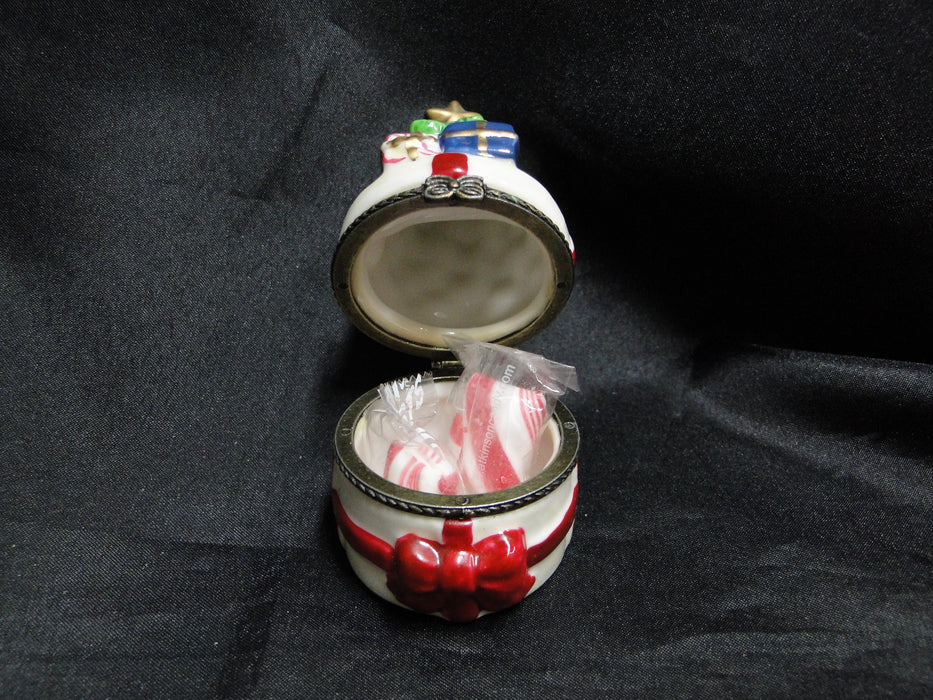 Christmas Tree with Presents: Hinged Trinket Box / Place Card Holder, 4" Tall