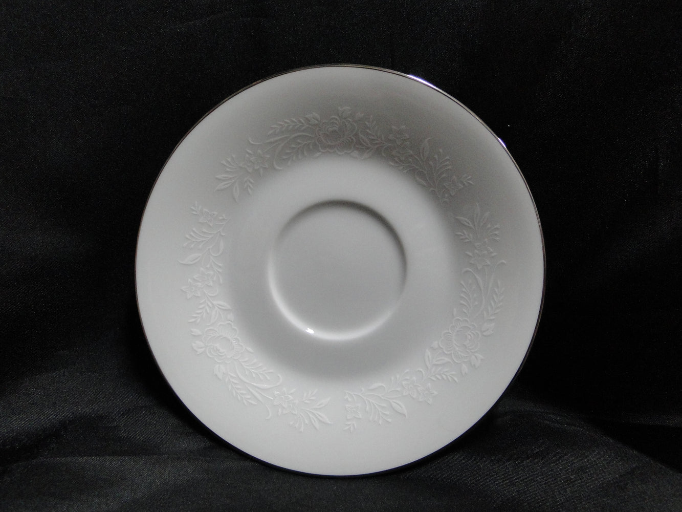 Noritake Reina, 6450Q, White Flowers & Leaves : 6" Saucer Only, No Cup