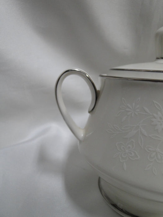 Noritake Affection, 7192, White Flowers: Sugar Bowl & Lid, 4 5/8" Tall