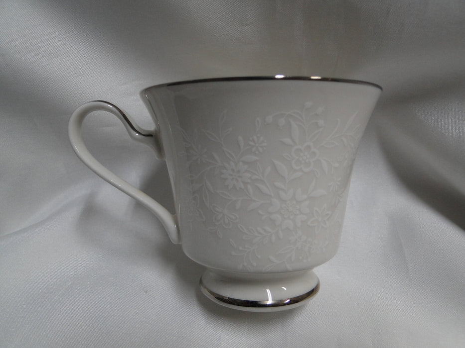 Noritake Affection, 7192, White Flowers: Cup & Saucer Set (s), 3"