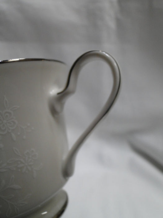 Noritake Affection, 7192, White Flowers: Cup & Saucer Set (s), 3"
