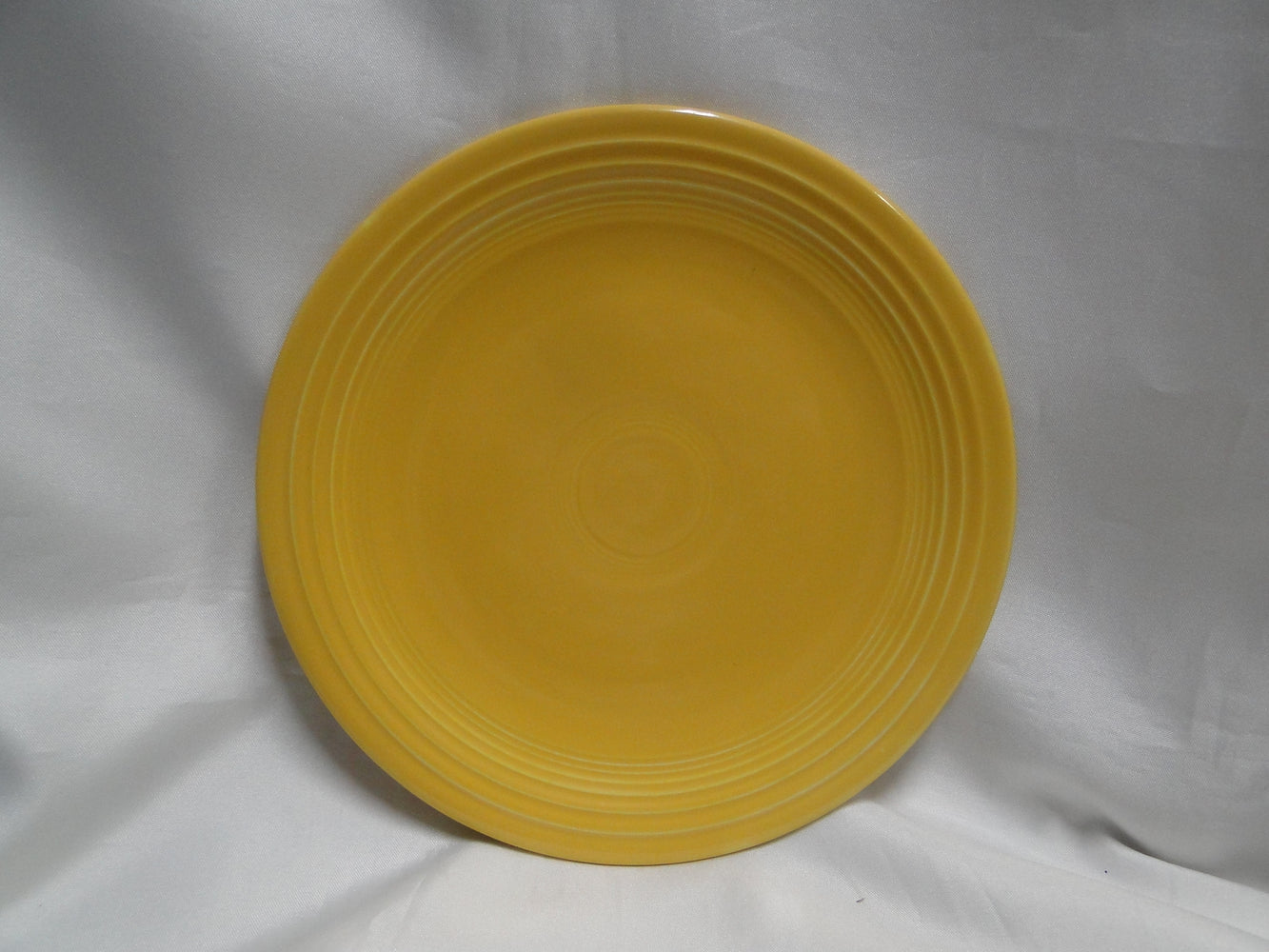 Fiesta: Yellow Salad Plate, 7 3/8", No Backstamp, Wear