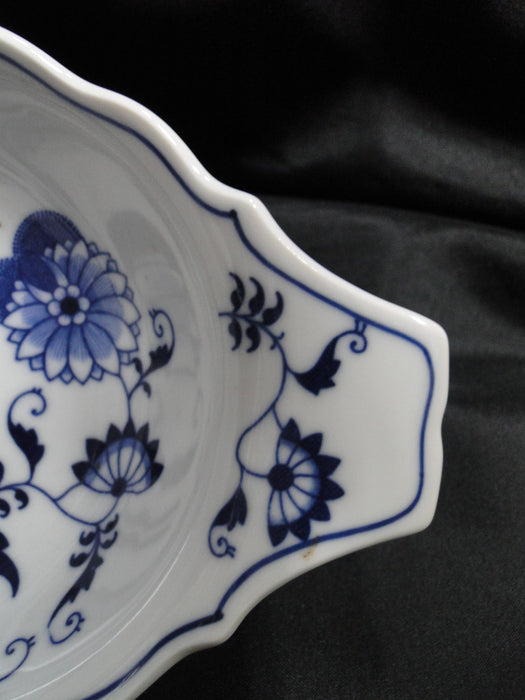 Blue Danube, Blue Onion: Bowl w/ Lug Handles, 8 1/2" x 5 1/2" x 2"