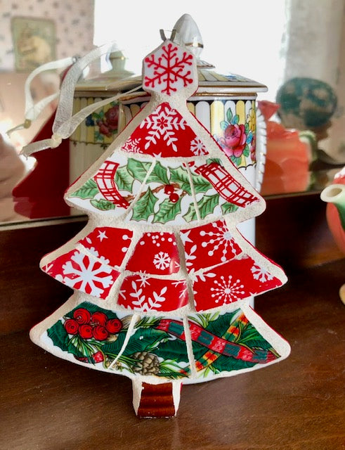 Mosaic Art Class Using Porcelain Plates: Select Your Project