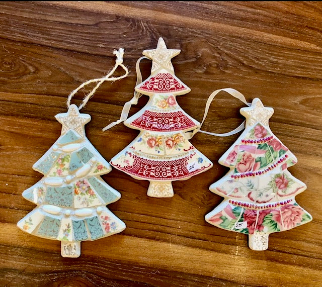 Mosaic Art Class Using Porcelain Plates: Select Your Project