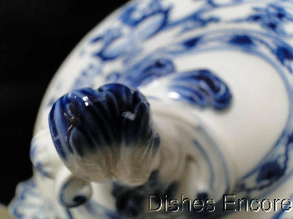 Meissen Blue Onion, "X" Backstamp: Oval Tureen w/ Lid, 9 1/2"
