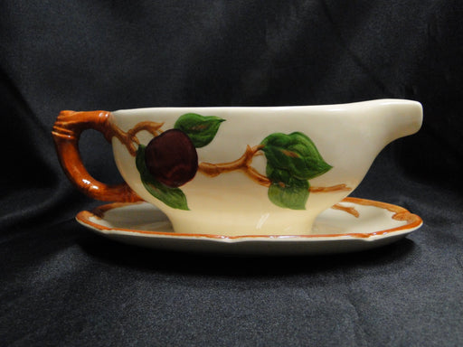 Franciscan Apple, USA: Gravy Boat w/ Attached Underplate
