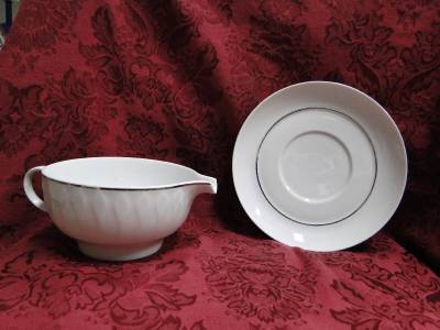 Thomas China Platinum Band, Lanzette Shape: Round Gravy w/ Separate Underplate