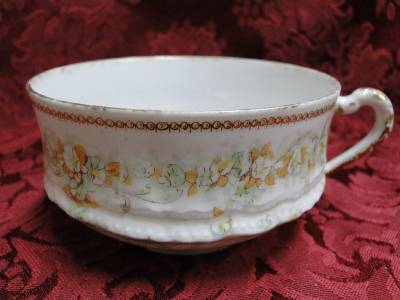 Haviland (Limoges) Green & Tan Floral Garland, Blank 123: Cup & Saucer Set (s)