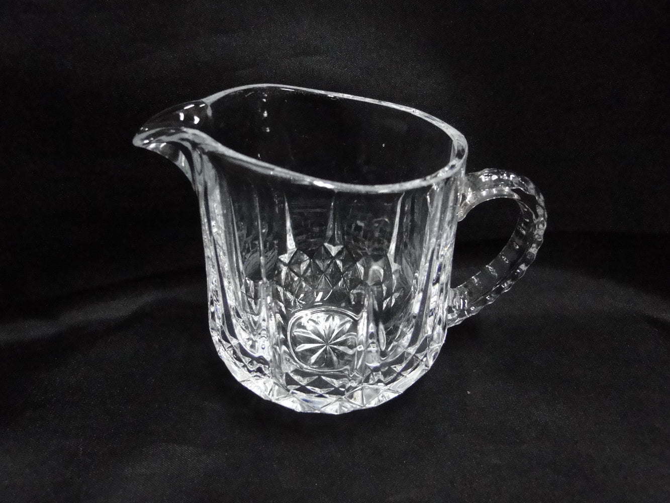 Cristal d'Arques Longchamps, Vertical & Diamond Cuts: Creamer, 3 1/4" Tall