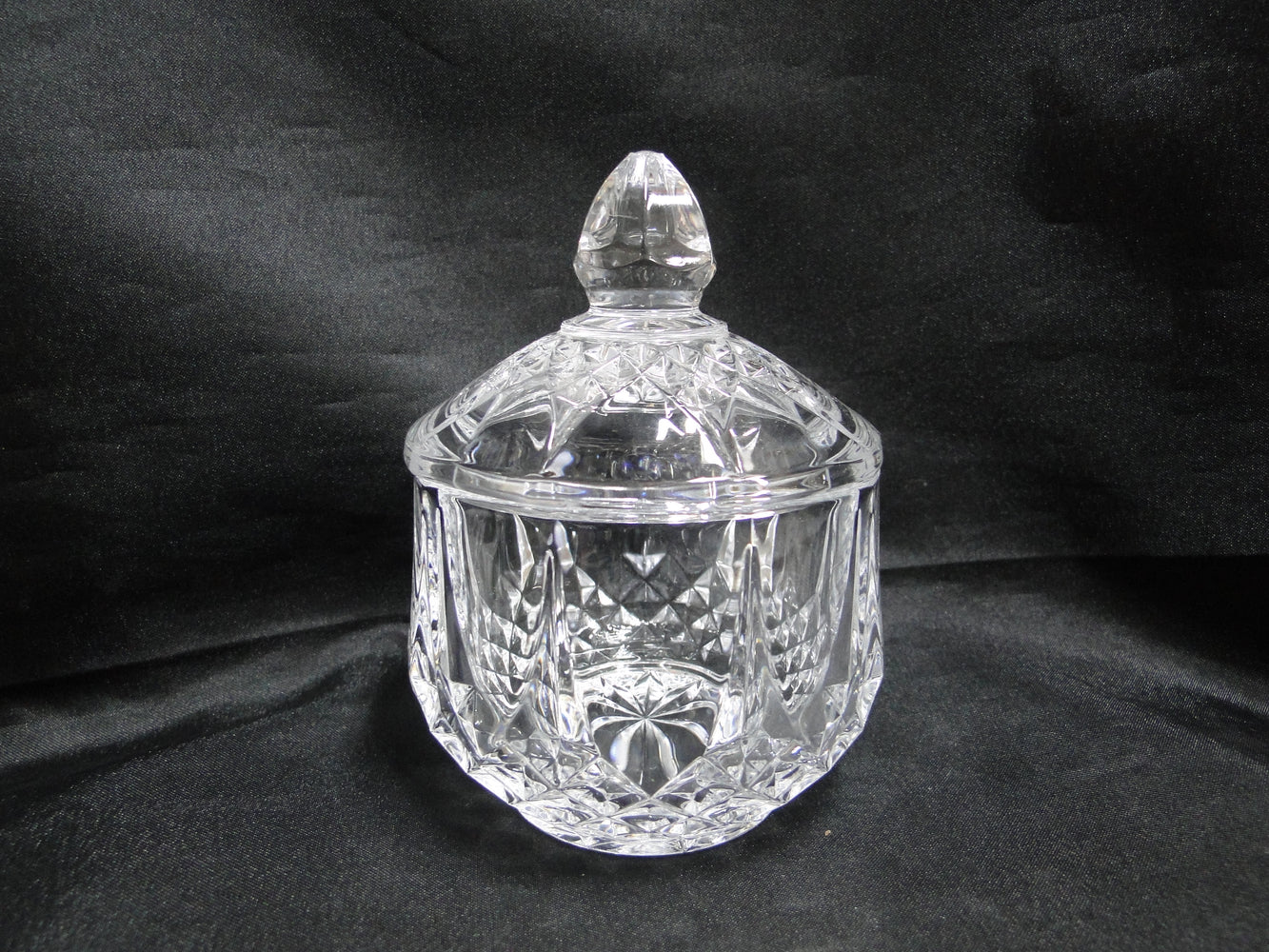 Cristal d'Arques Longchamps, Vertical & Diamond Cuts: Sugar Bowl & Lid