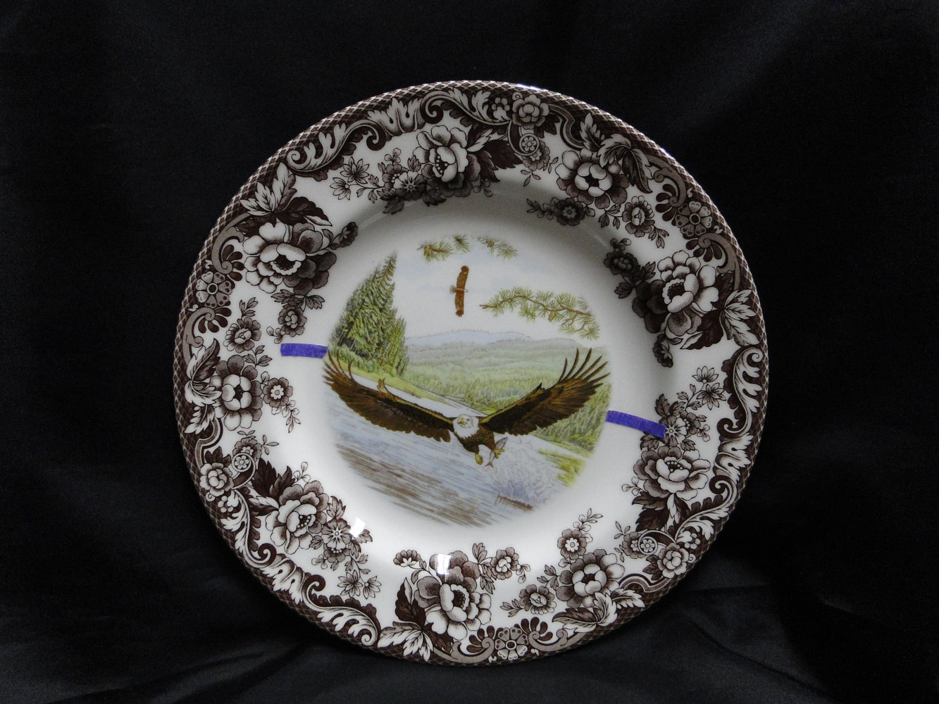 Spode Woodland Birds of Prey Spring Bald Eagle: Dinner Plate (s), 10 1/2", Flaw