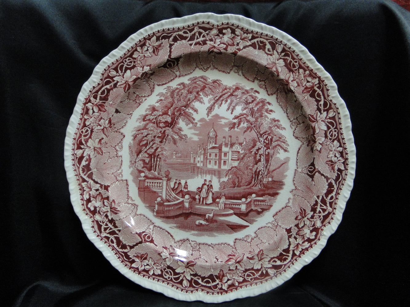 Mason's Vista Pink, Transferware: Round Platter, 14 1/4", Gadroon, Crazing