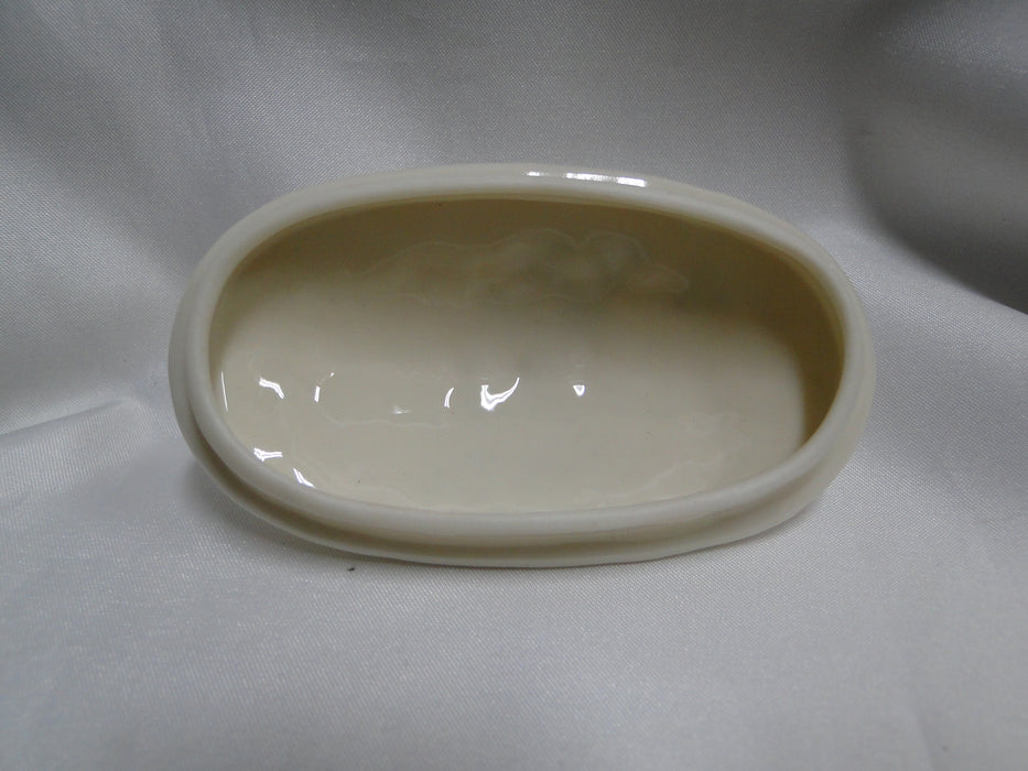 Belleek Shamrock, Ireland: Trinket Box w/ Lid, 3 3/4 Long