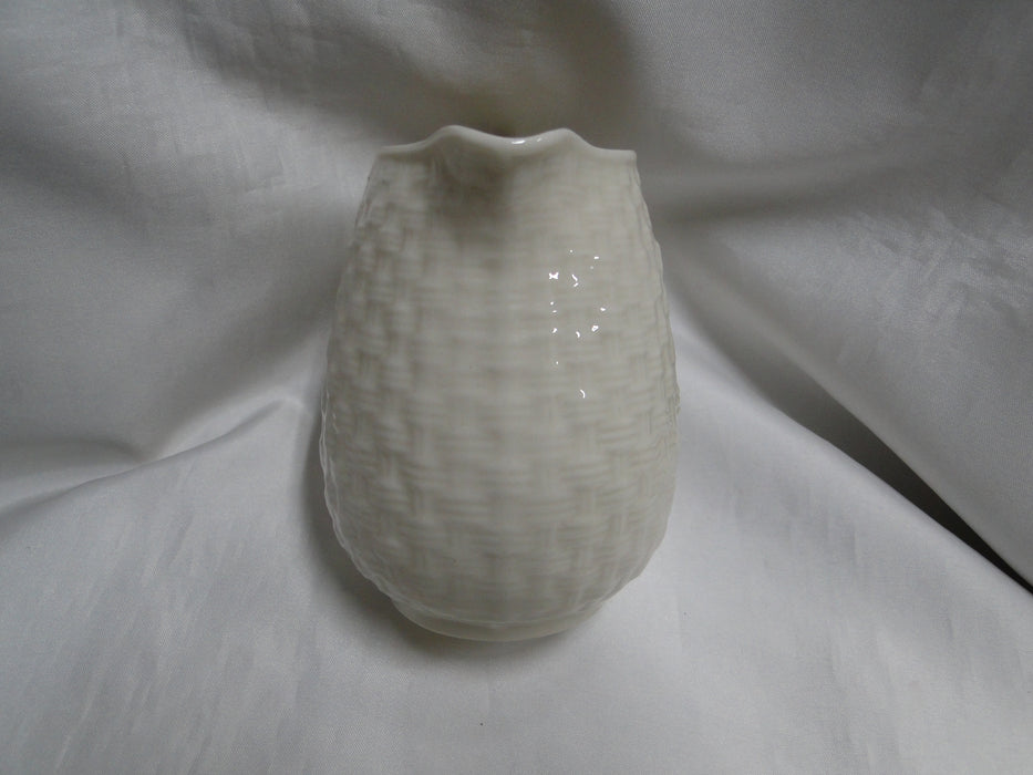 Belleek Shamrock, Ireland: Jug / Pitcher, 16 oz, 4 3/8" Tall
