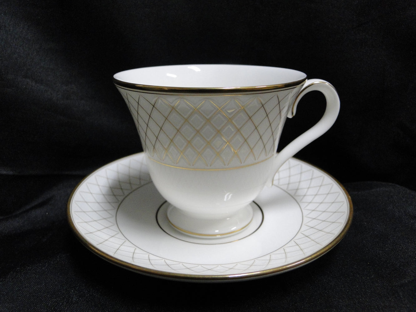 Waterford Crosshaven Gold, Gold Trellis: Cup & Saucer Set (s), 3 1/8"