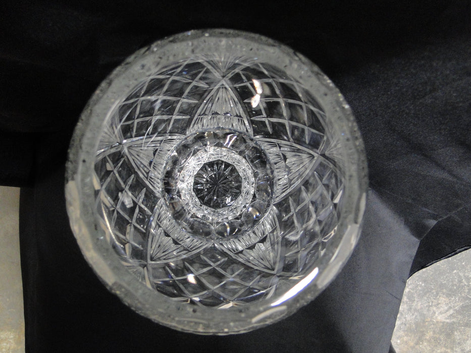 Clear, Cut Criss Cross & Straw Bundles: Flower Vase, 5 3/4" x 11" Tall -- MG#256