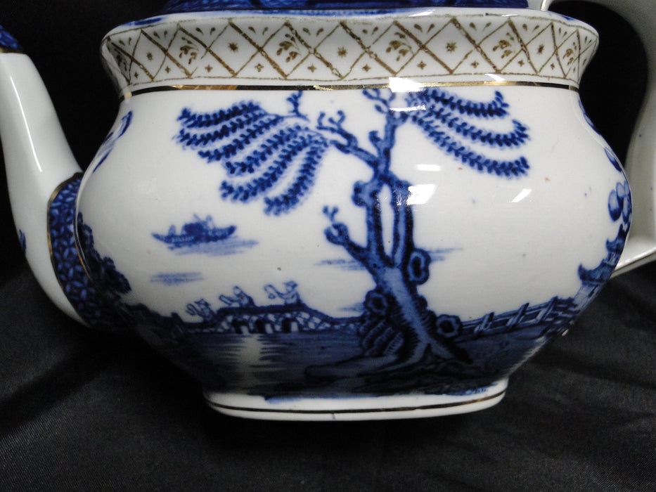 Booths Real Old Willow Blue, Gold Trim: Teapot & Lid, 5 1/2" Tall