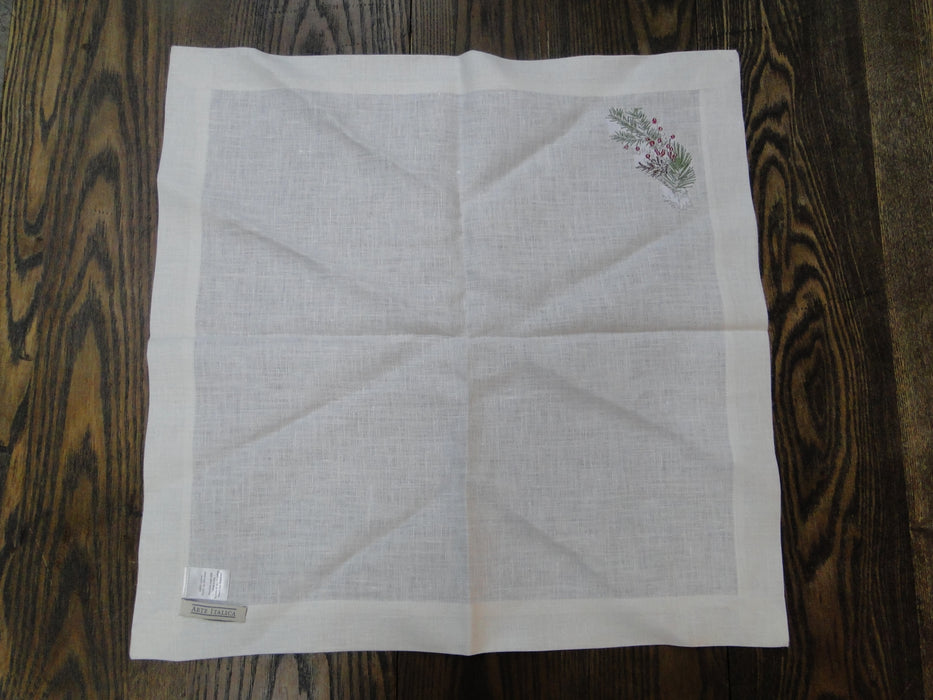Arte Italica Natale Sprig, Berries, Pine: NEW European Linen Napkin, 22"