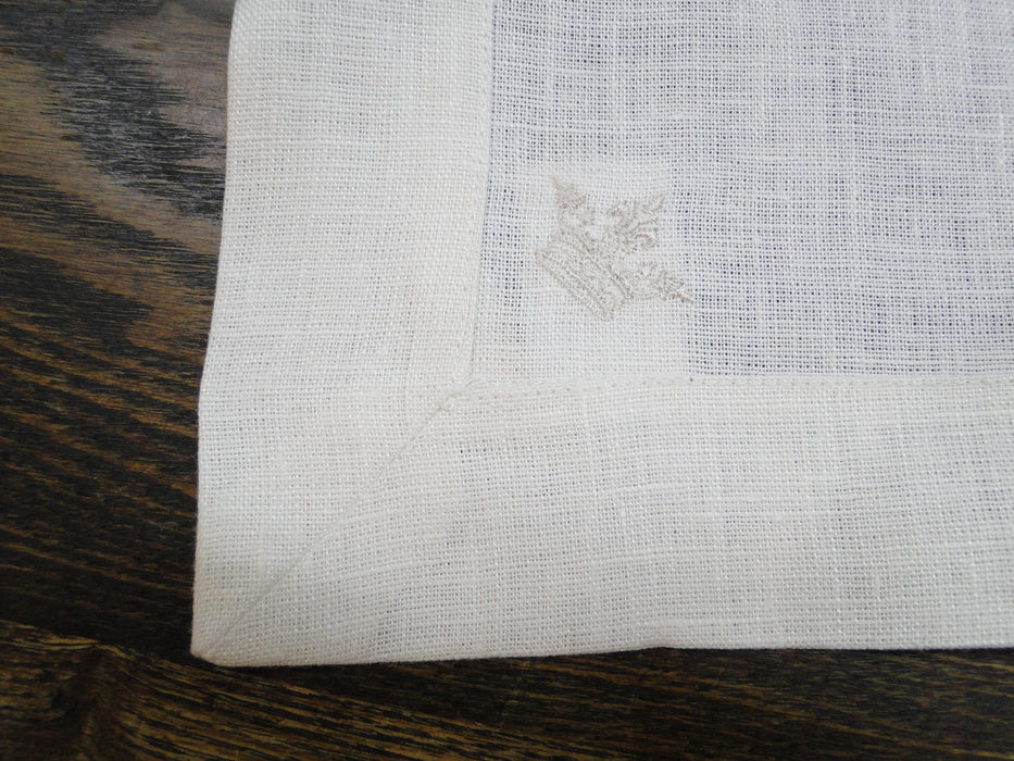 Arte Italica Natale Sprig, Berries, Pine: NEW European Linen Napkin, 22"