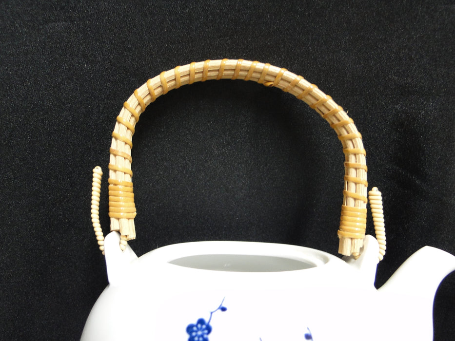 Otagiri (OMC), Japan, Blue Florals on White: Teapot & Lid, 6 Cups