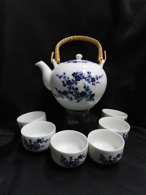 Otagiri (OMC), Japan, Blue Florals on White: Teapot & Lid, 6 Cups