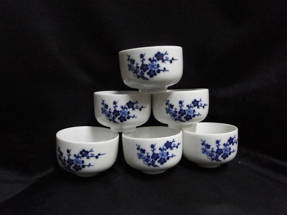 Otagiri (OMC), Japan, Blue Florals on White: Teapot & Lid, 6 Cups