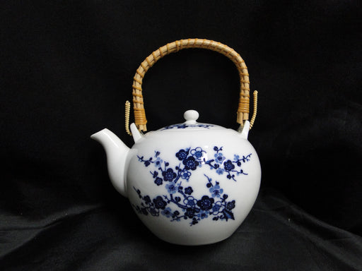 Otagiri (OMC), Japan, Blue Florals on White: Teapot & Lid, 6 Cups