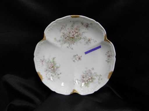 Haviland (Limoges) Schleiger 146, Gold Daubs: Clover Shaped Bowl, 8", As Is