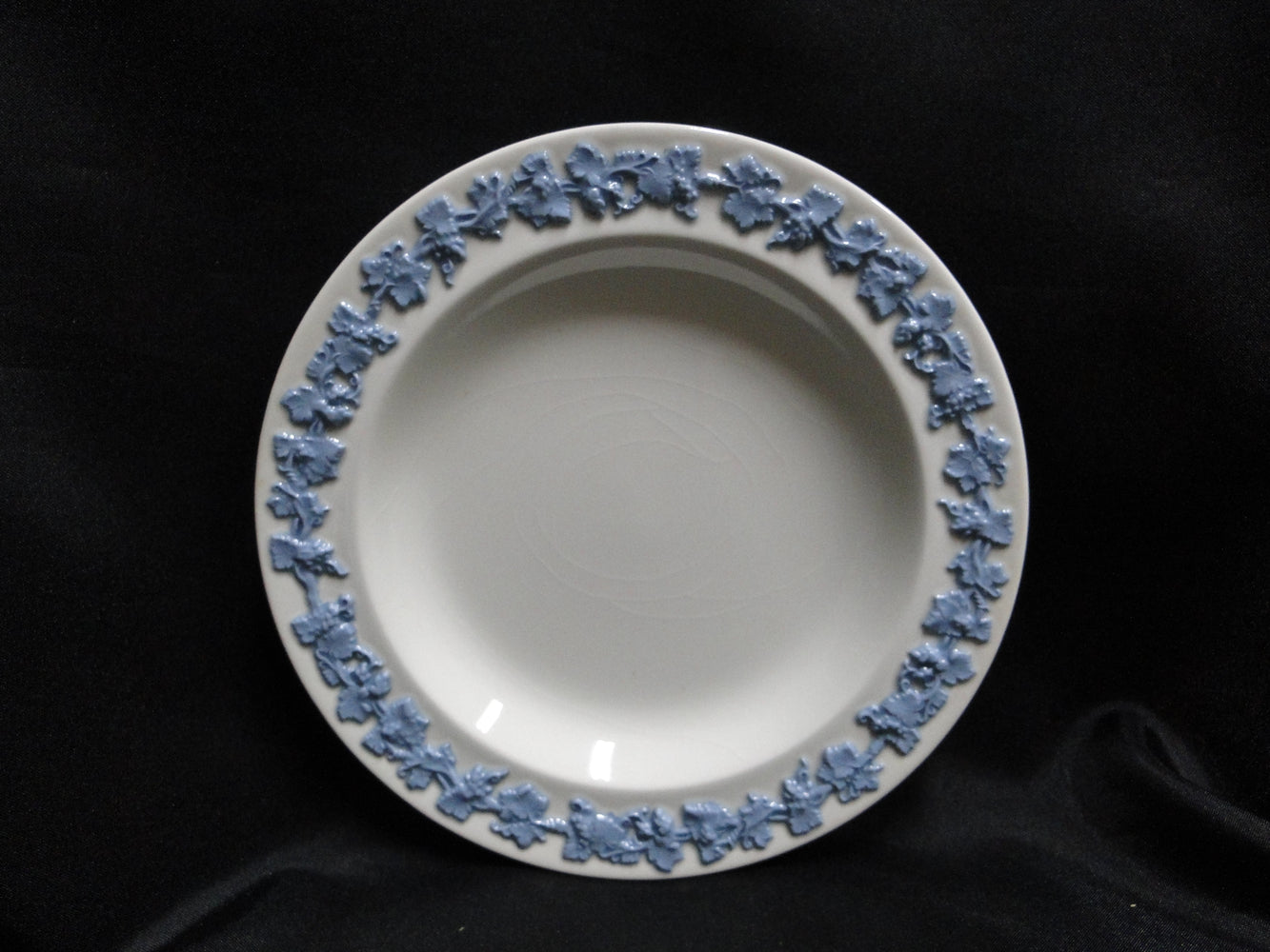 Wedgwood Queensware Lavender / Blue on Cream, Plain: Bread Plate (s), Crazing