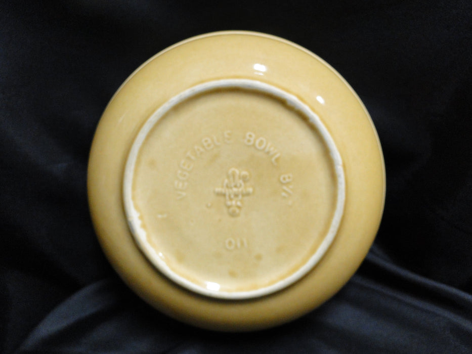 Pfaltzgraff America, Discont 1989: Round Vegetable Bowl #110, 8 1/2" x 2 5/8"