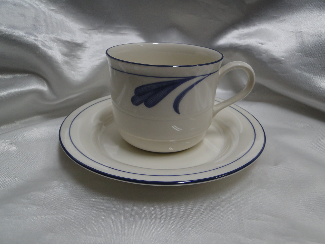 Lenox Blue Brushstrokes Chinastone: Cup & Saucer Set (s), 2 3/4" Tall
