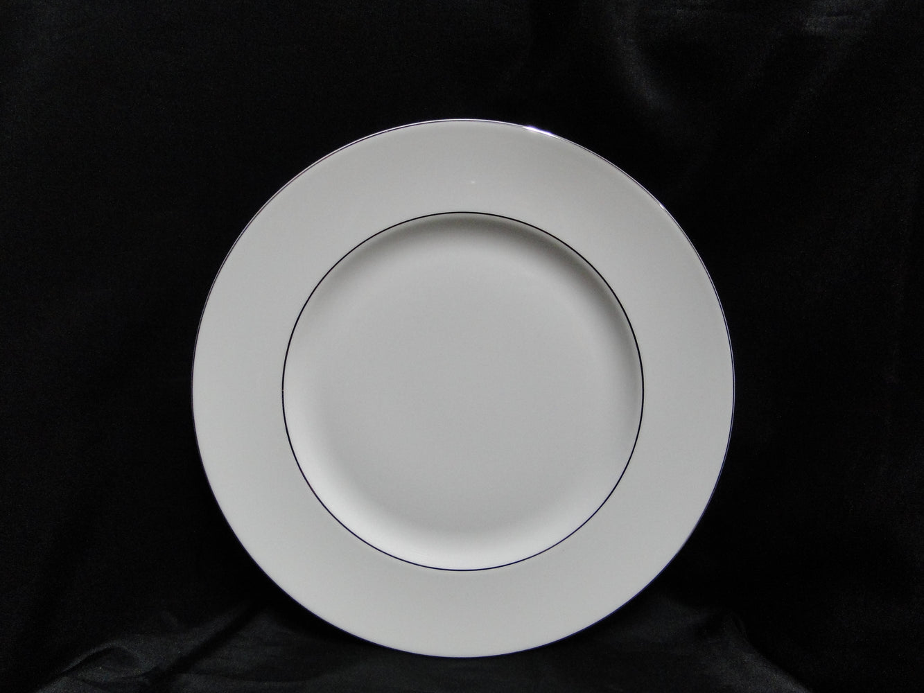 Wedgwood Signet Platinum, White w/ Platinum Trim: Dinner Plate (s), 10 3/4"