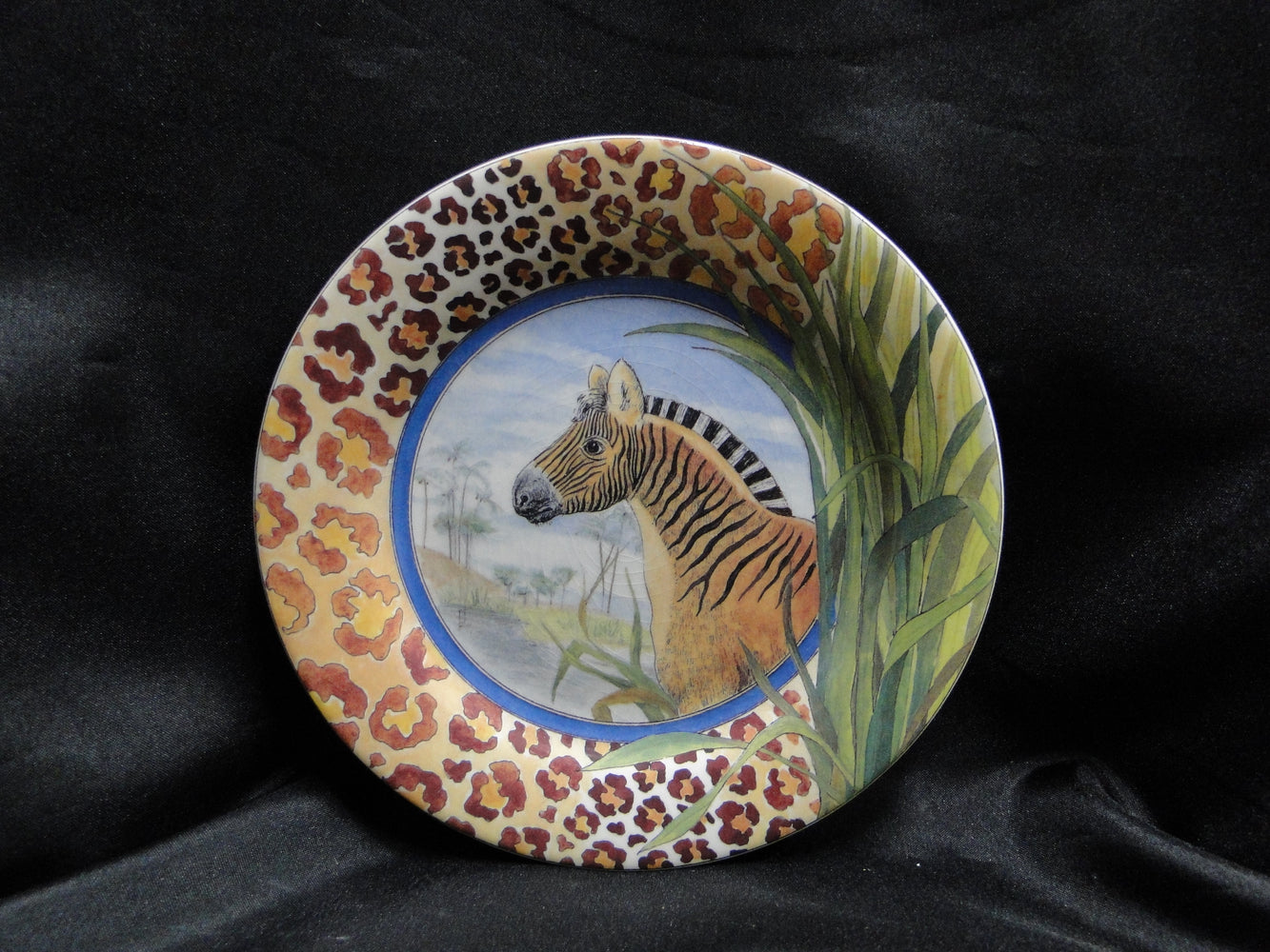 Faiencerie de Gien Savane, Wild Animals: Bread / Canape Plate (s), 6 1/2"