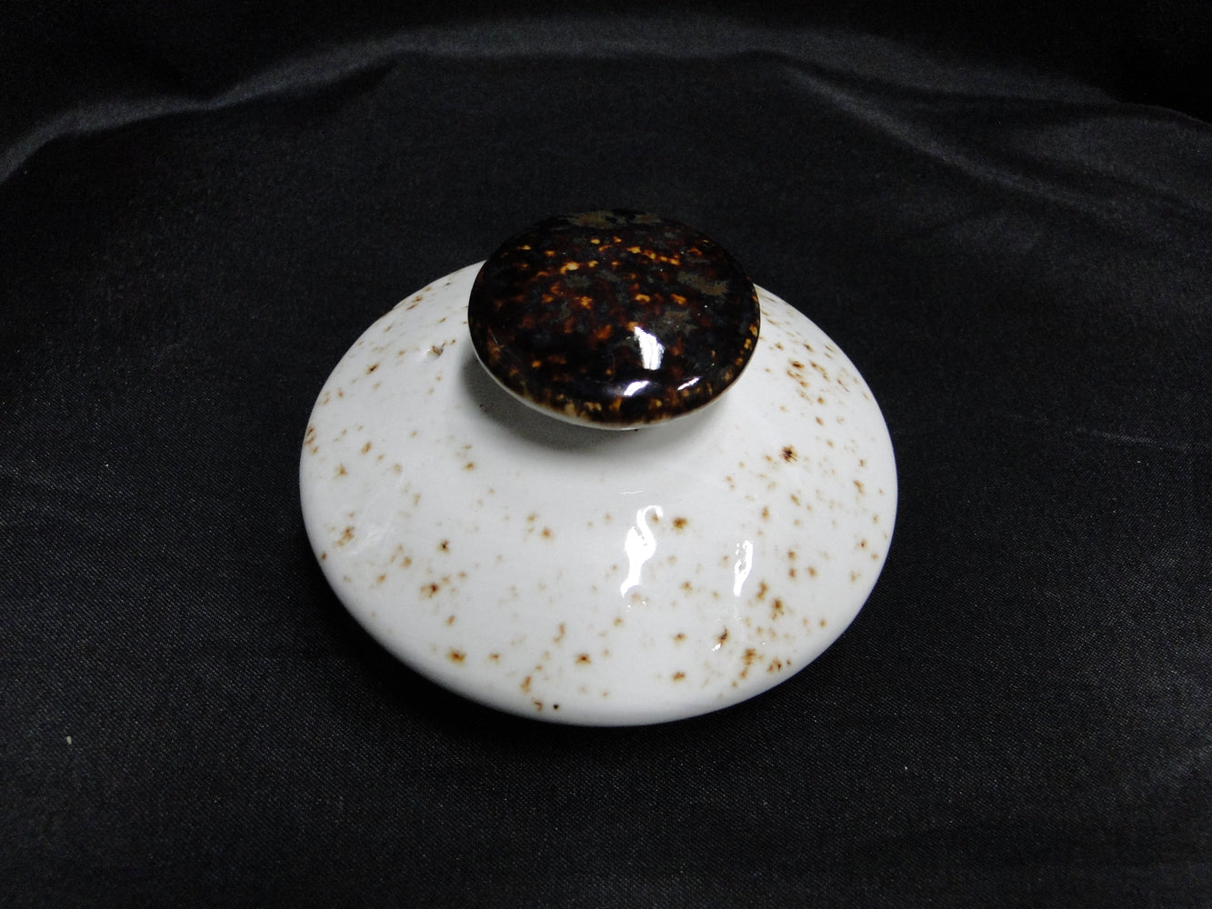 Steelite Craft, England: White 3 1/4" Lid Only for Teapot Club, As Is