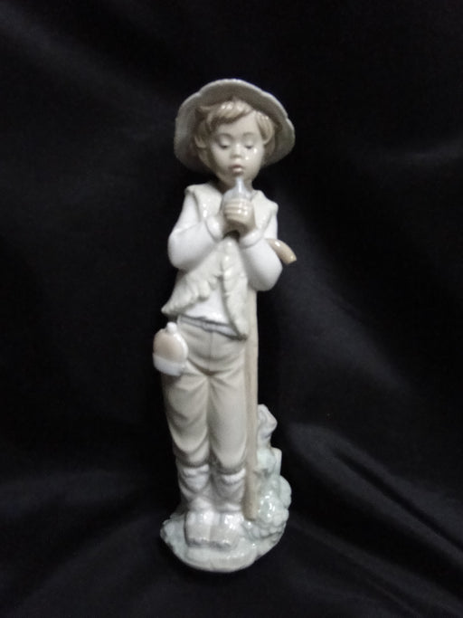 Nao by Lladro Shepherd w/ Sparrow Figurine, Bird, #209, 10 1/2" Tall