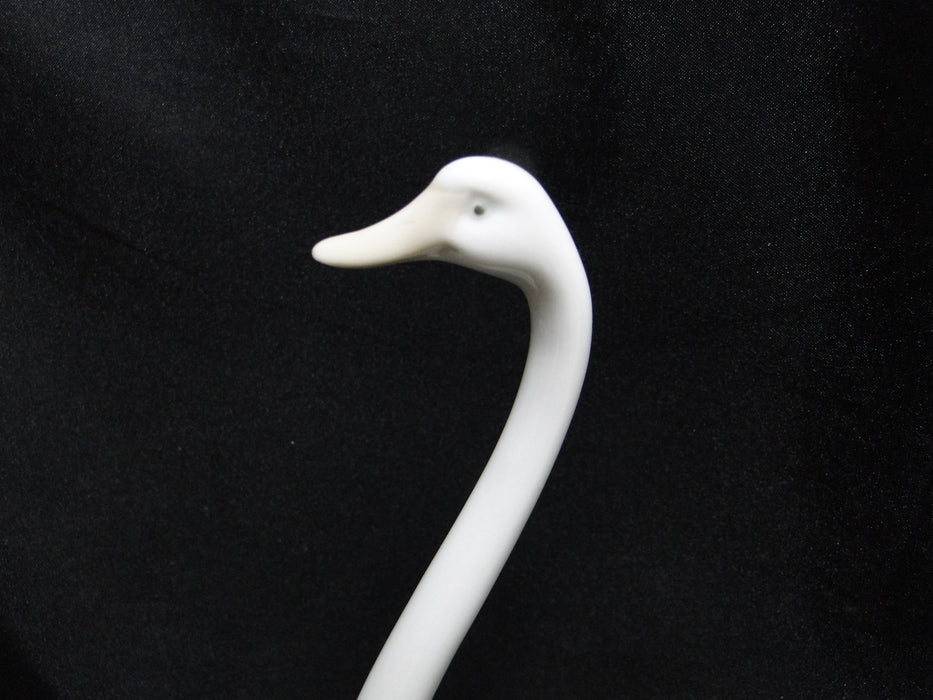 Nao by Lladro Goose Figurine, Bird, #52, 11 3/4" Tall