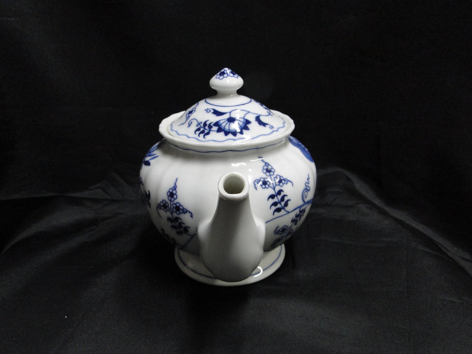 Blue Danube, Blue Onion: Teapot w/ Lid, 6" Tall