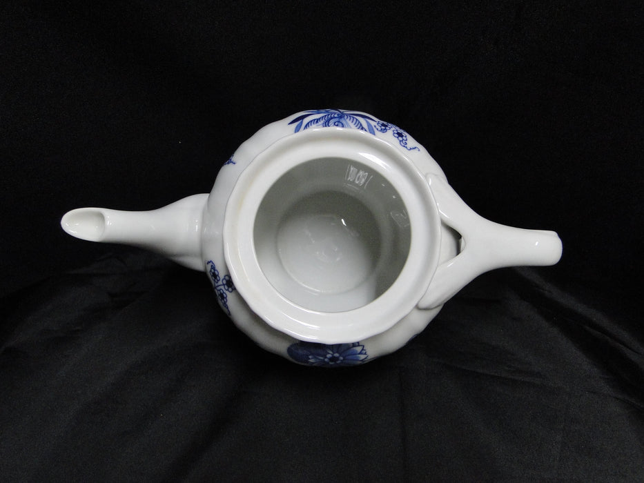 Blue Danube, Blue Onion: Teapot w/ Lid, 6" Tall