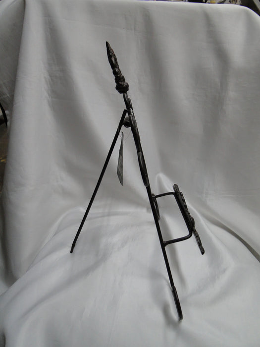 Tripar Mckenna Brown Metal Display Easel for One 8"-14" Item