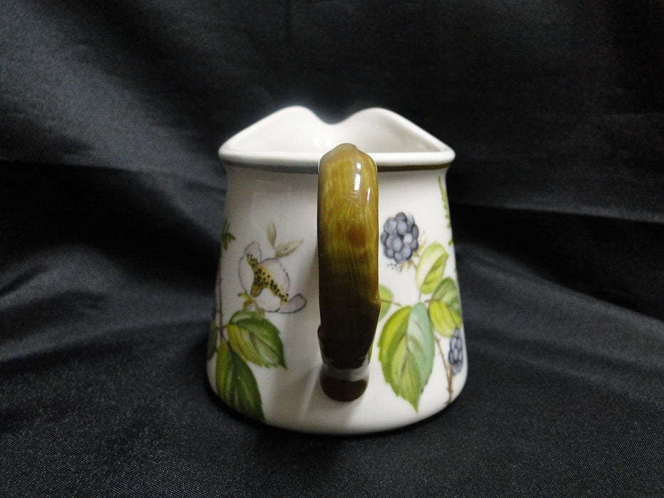 Villeroy & Boch Forsa, Berries & Leaves: Creamer / Cream Pitcher, 3"