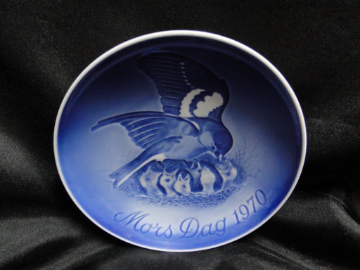 Bing & Grondahl Mother's Day Blue Mors Dag Plate 1970 Bird & Chicks, 5 7/8"