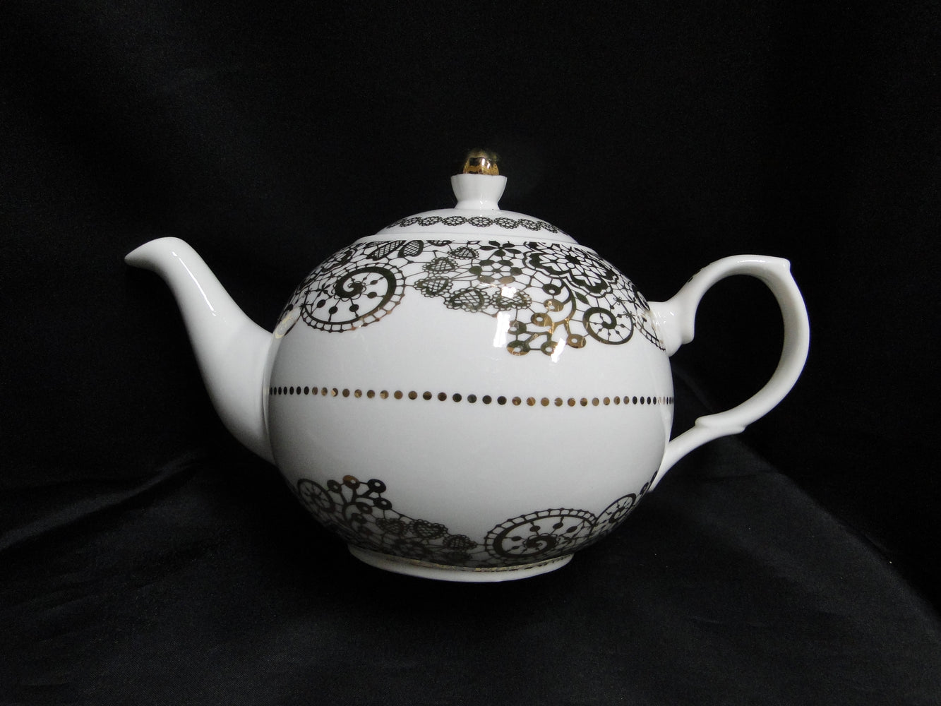 Grace's Teaware White w/ Gold Design: Teapot & Lid, 6"