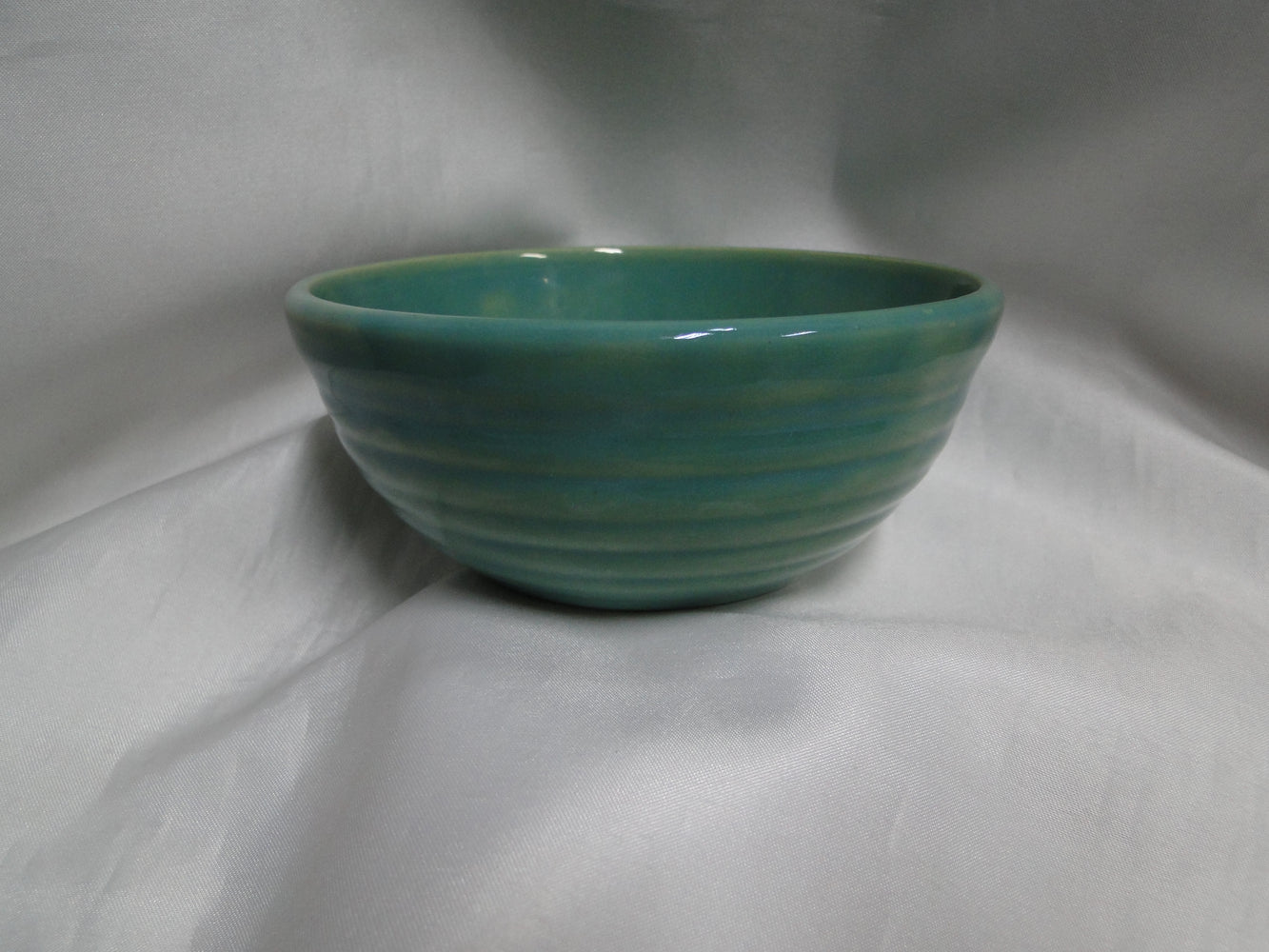Ring Jade (Green) (Old), Bauer: Fruit Bowl, 5" x 2 1/4" Tall
