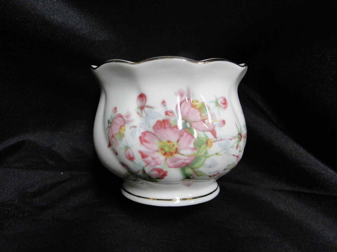 Grace's Teaware Pink Florals & Green Leaves on White: Sugar Bowl, No Lid, 2 3/4"